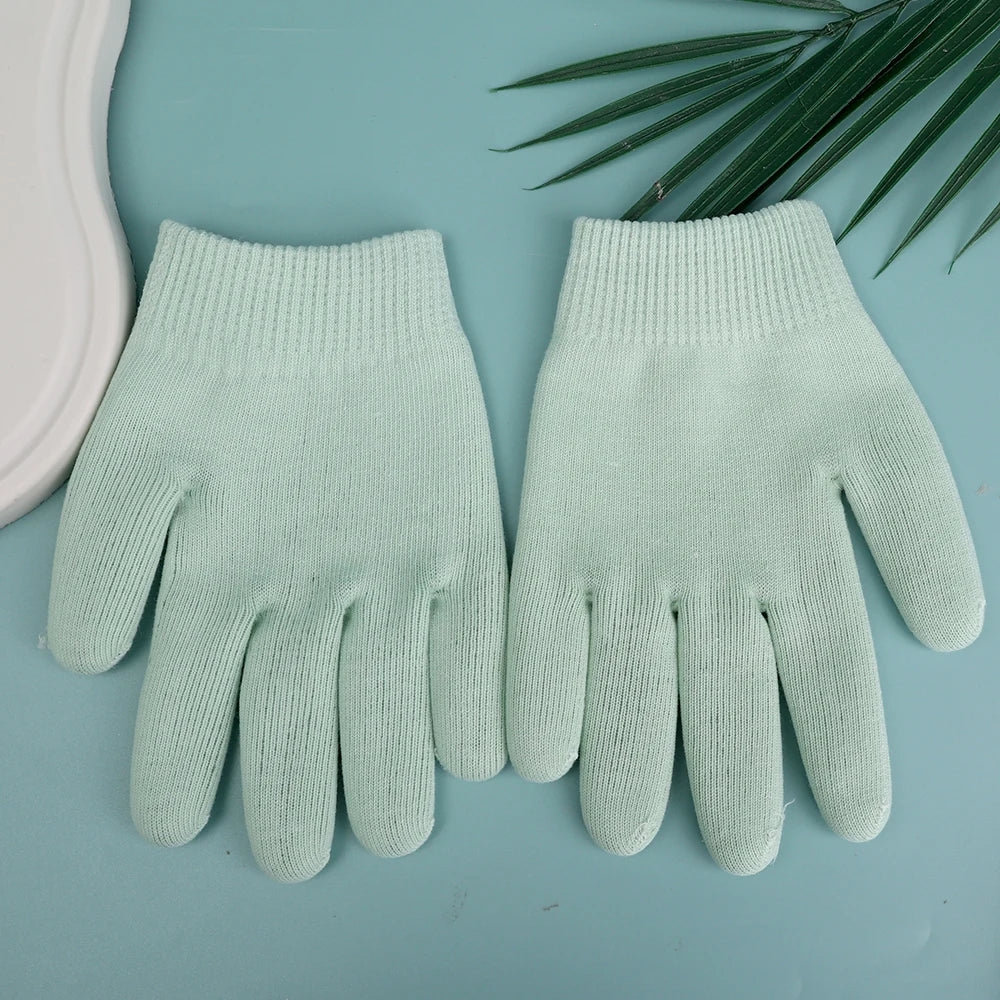 Mylo and Kyla's Hydrating Gloves Sage